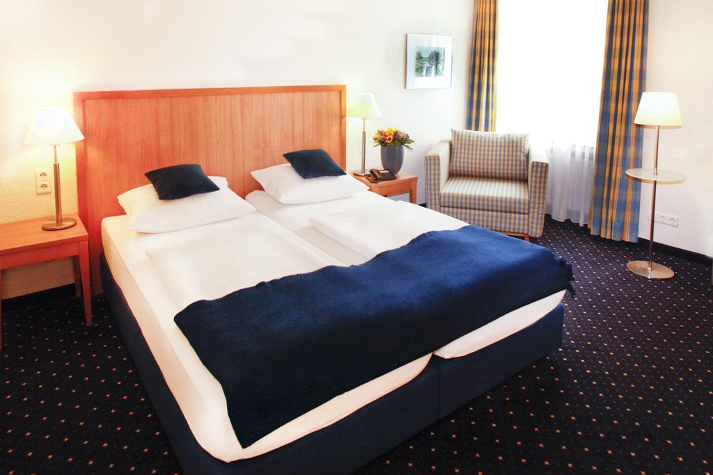 Hotel Restaurant Überwasserhof Münster Habitación foto