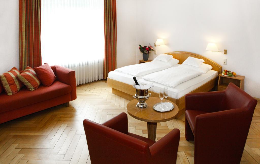 Hotel Restaurant Überwasserhof Münster Habitación foto
