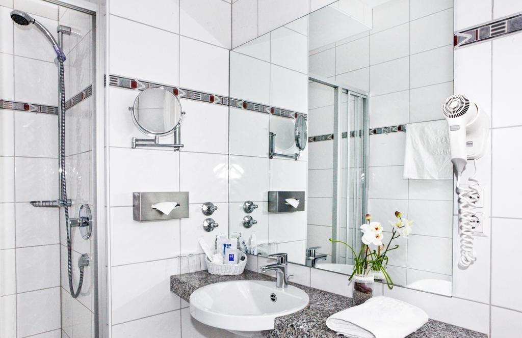 Hotel Restaurant Überwasserhof Münster Habitación foto